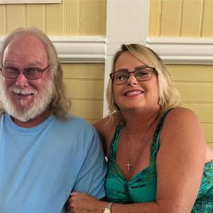 Meet your Posher, Debbie